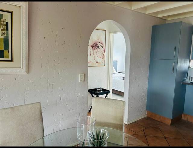 2 BEDROOM PROPERTY TO RENT IN LONEHILL